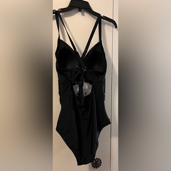 ๐ EOMENIE TUMMY CONTROL BLACK BATHING SUIT(L) - Picture 8 of 8